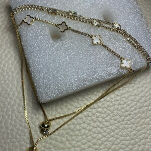 Set of adjustable tennis bracelets